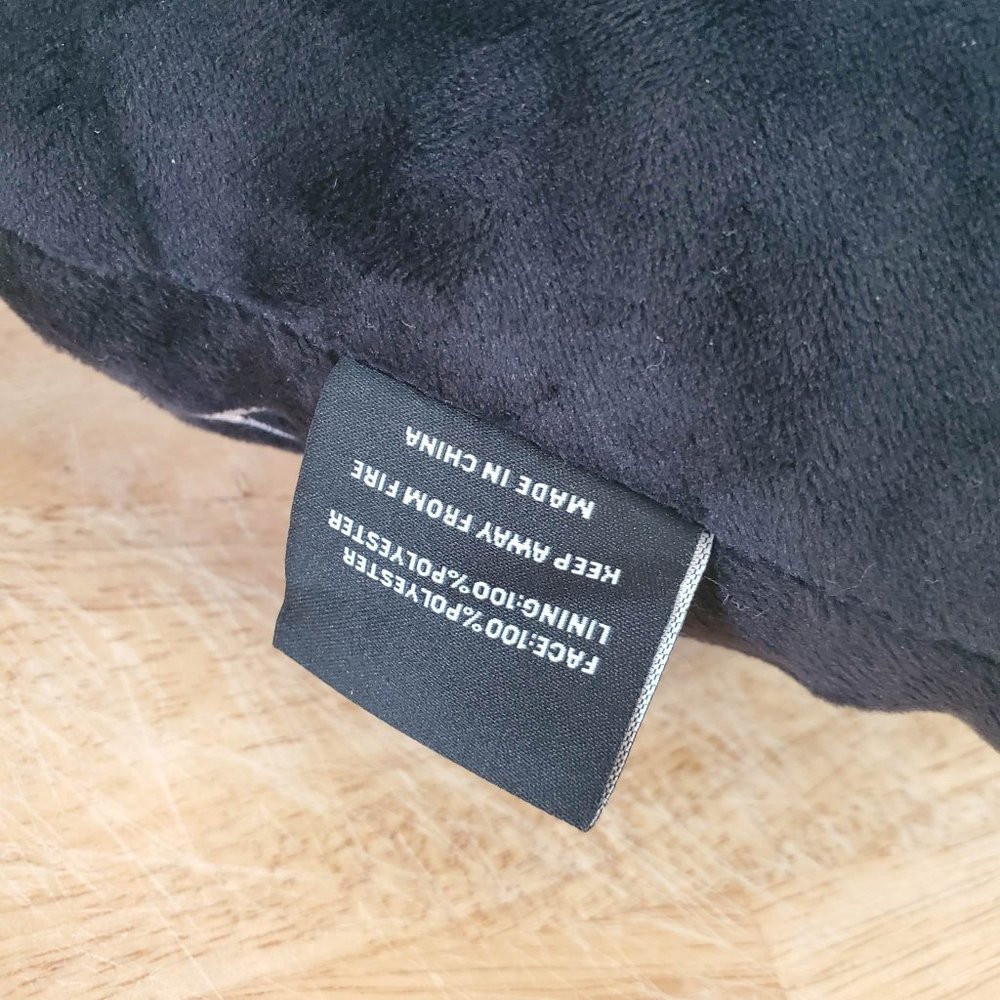 Killstar E.T. Velvet Cushion LIMITED EDITION - SOLD OUT - Picture 14 of 15